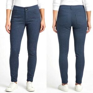 Jolt Woman’s Pique Knit Theme Mid Rise Skinny Jean — Size Small